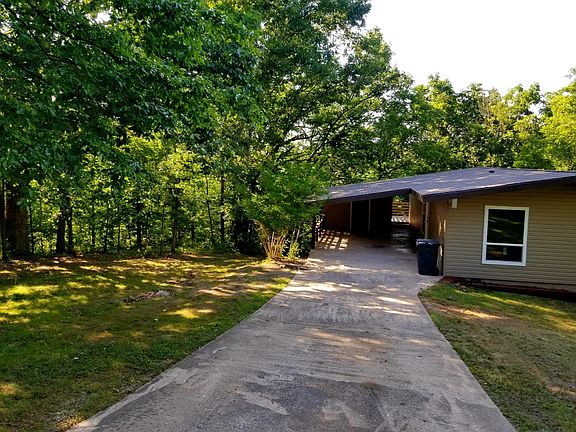 4th image of 40 Loftus Dr
