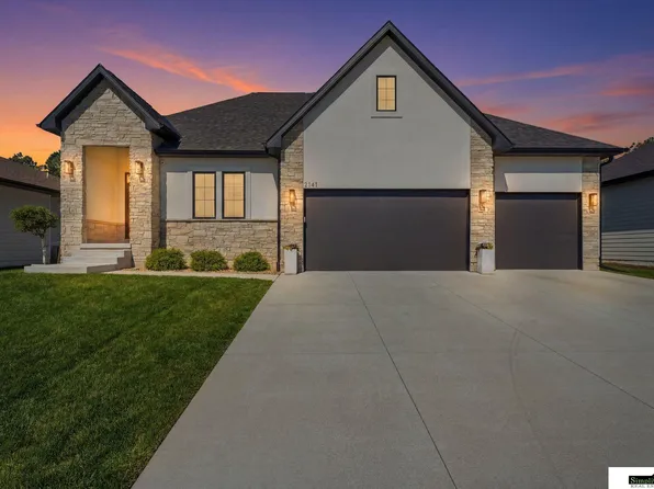 2141 Big Timber Rd, Lincoln, NE 68520