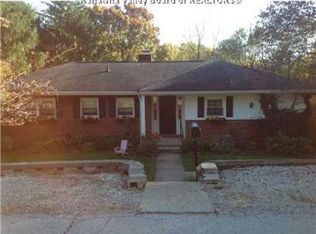 1532 Autumn Rd, Charleston, WV 25314