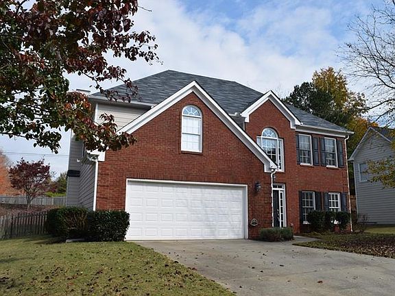 3rd image of 260 Bluff Oak Dr