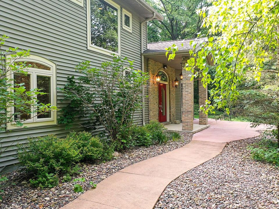 1st image of 2826 Bergamot Pl