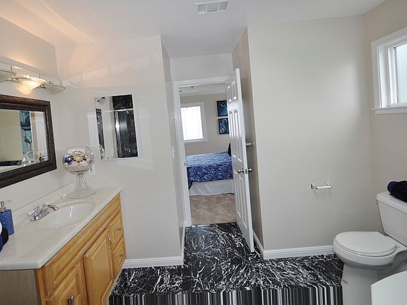 4th image of 318 El Cortez Ave