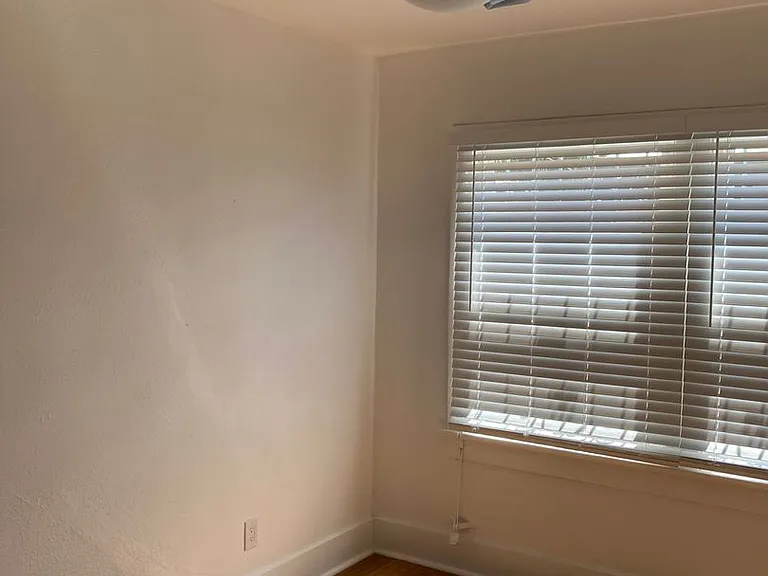"Lofts @ Larchmont"- Lofts at Larchmont LLC — Photo 15