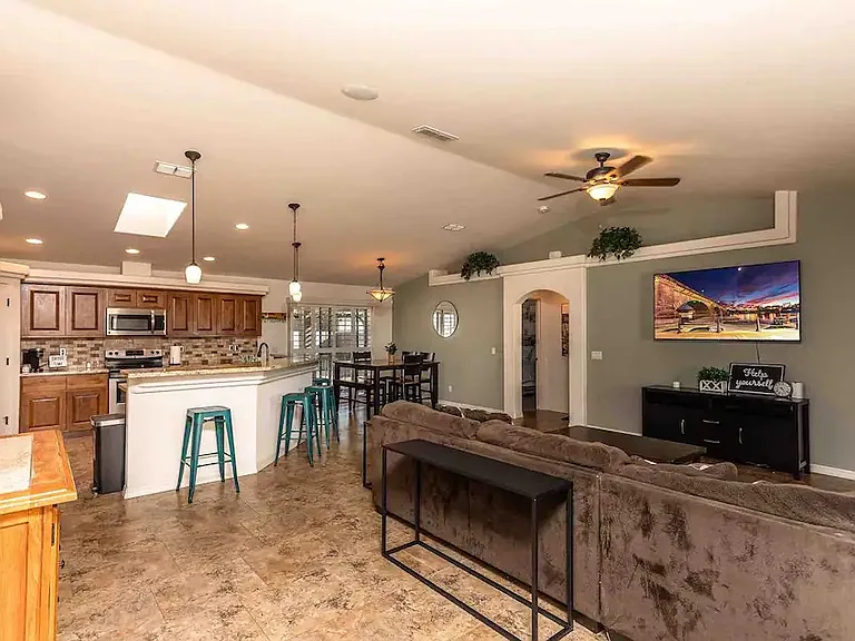3240 McCulloch Blvd N — Photo 3