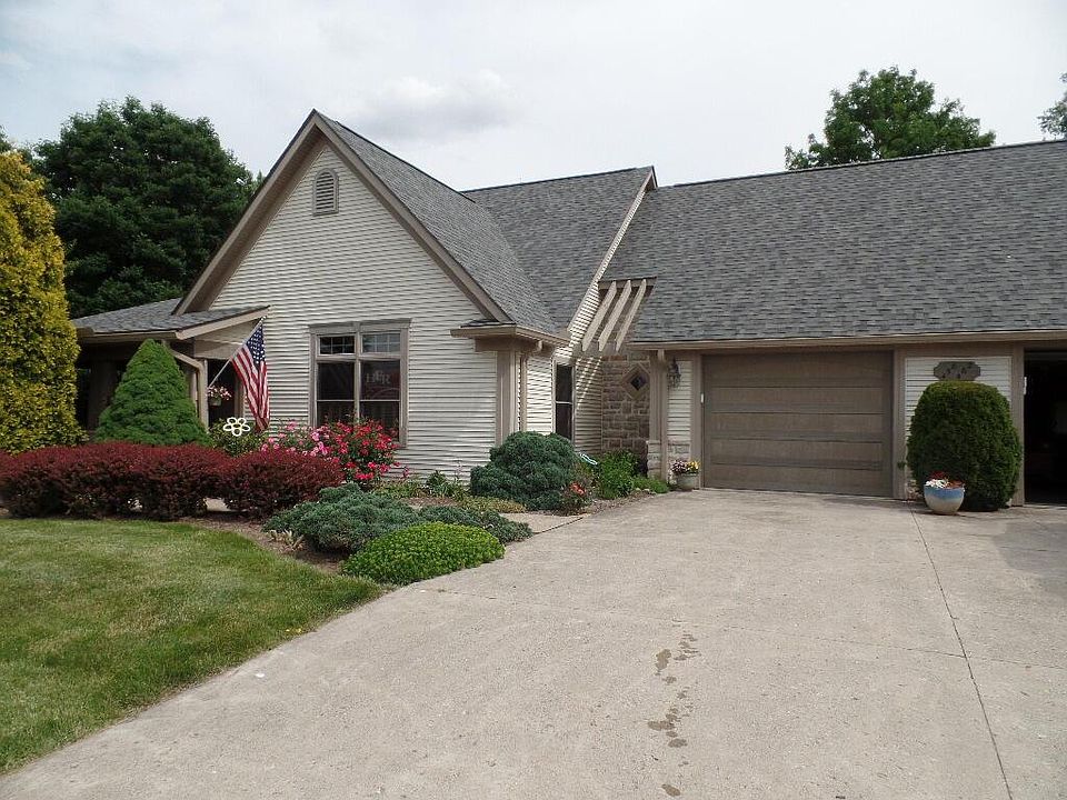 1st image of 458 Cottage Grv E