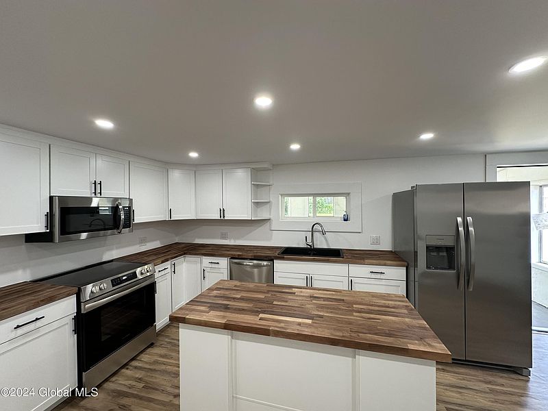 4th image of 29 Vaughn Road