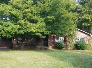 721 Scenic Hills Dr, Newbern, TN 38059