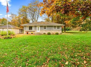 2423 S Lombardy Ln, New Berlin, WI