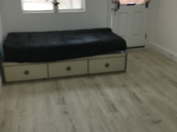 4th image of 213 Miramar Ave #2