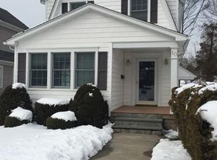 10 Eleanor St, Rye, NY 10580