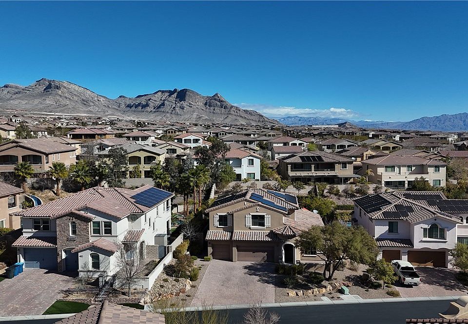 1st image of 12124 Kite Hill Ln