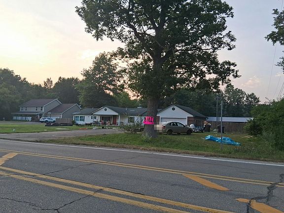 2nd image of 45480 Willow Rd