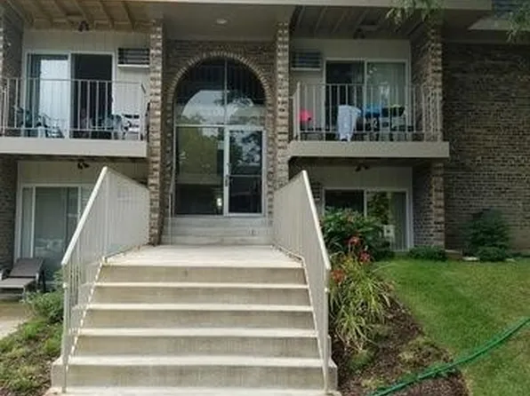 931 Jonathon Ct Floor 3, Prospect Heights, IL 60070