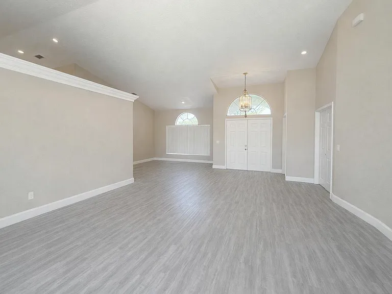 1168 Hatteras Cir — Photo 13