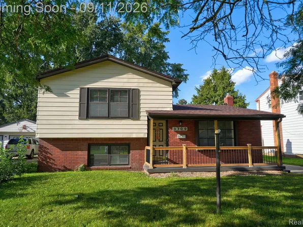 3709 Evergreen Pkwy, Flint, MI 48503