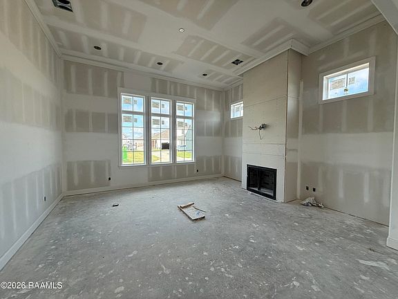 2nd image of 402 Broyles St