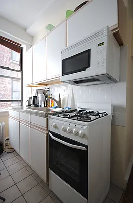 Rented by Bold New York | media 13