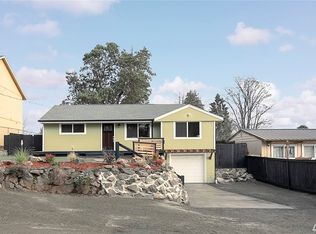 9438 6th Ave SW, Seattle, WA 98106