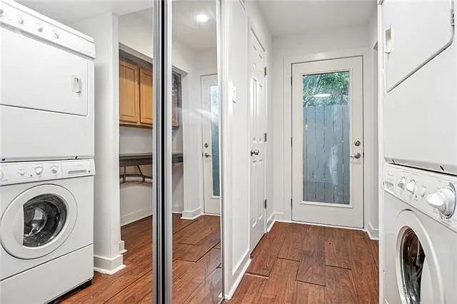 2322 Palmer Ave — Photo 7