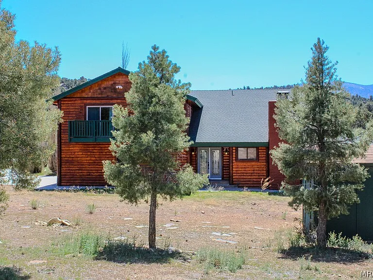 46784 Pioneertown Rd — Photo 49