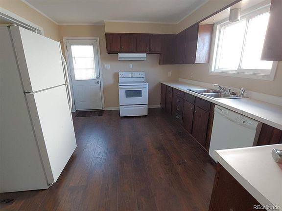 5th image of 1312 N La Crosse Ave