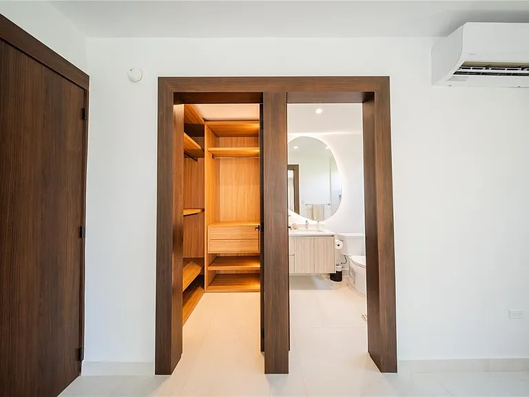 1 Corredor Miralago #908 — Photo 64