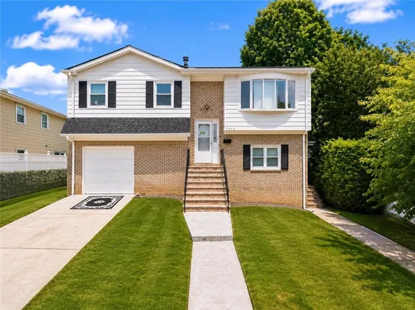 3996 Richmond Ave, Staten Island, NY 10312