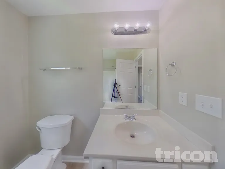 707 Patriot Ln — Photo 16