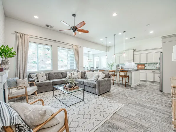 21038 Lago Bello Ln, Friant, CA 93626