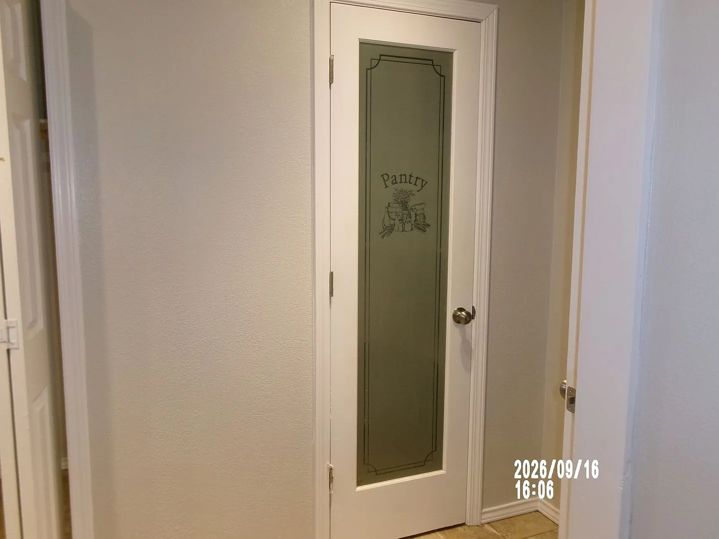 Newly renovated home in Gooch Acres — Photo 4