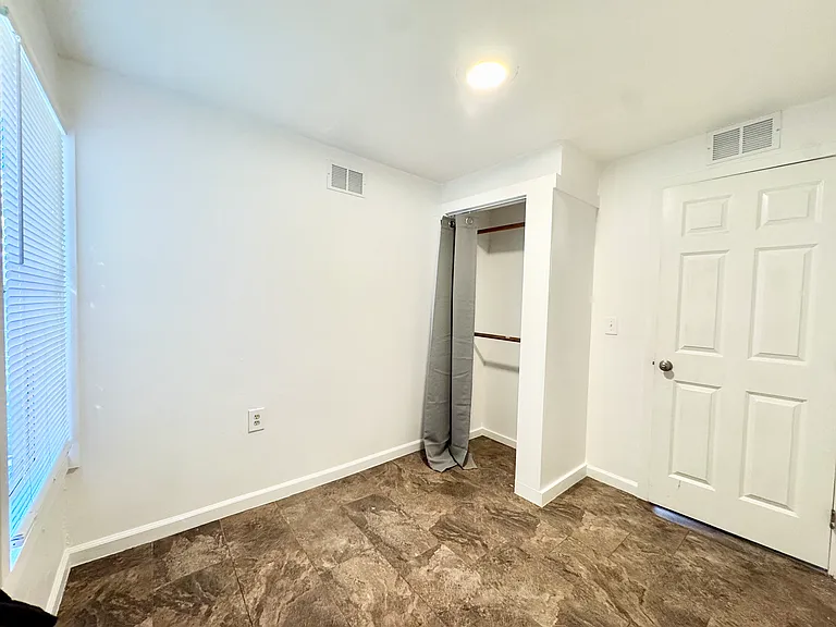 1728 12th Ave S #4 — Photo 16
