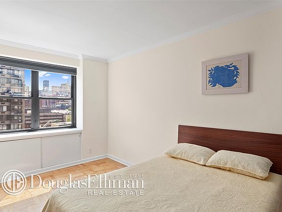 3rd image of 405 E 63rd St APT 11K