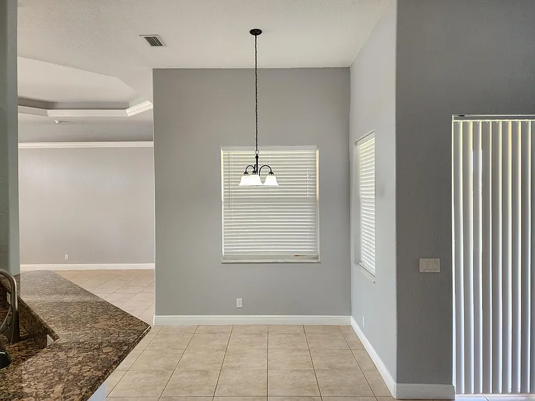 4374 SW Savona Blvd — Photo 5