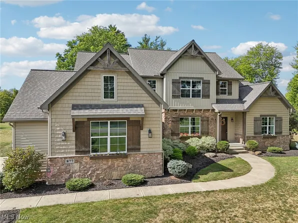 877 Chardoney Dr, Wadsworth, OH 44281