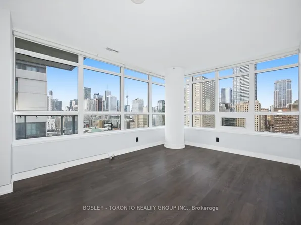 365 Church St, Toronto, ON