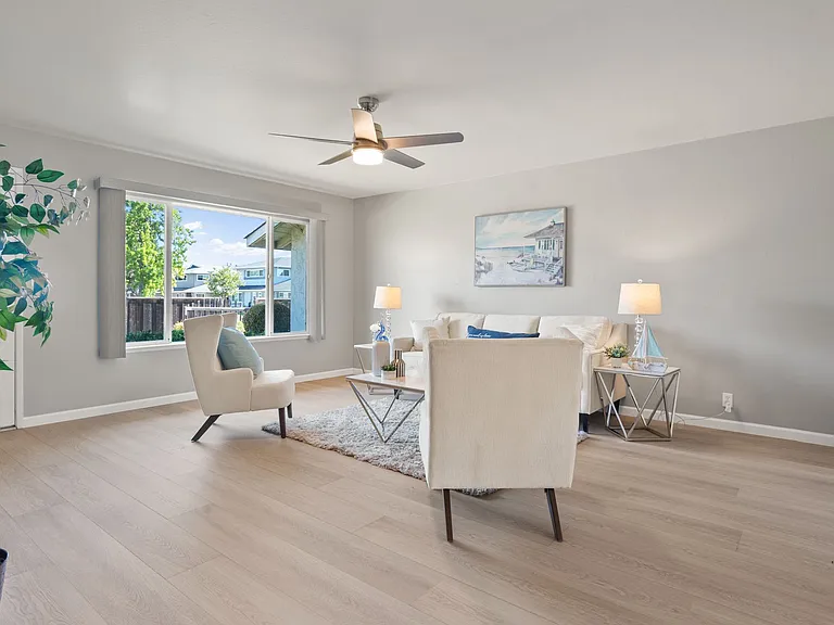 1115 Topaz Ave — Photo 5