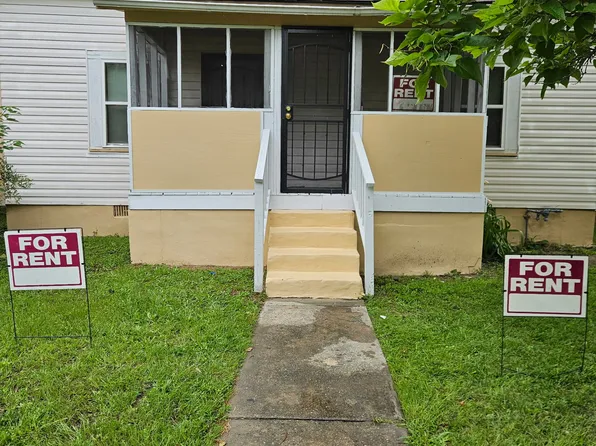 1177 Lawton Dr, Macon, GA 31201