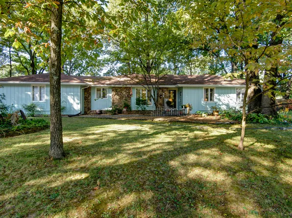 3745 E Hilltop Place, Springfield, MO 65809