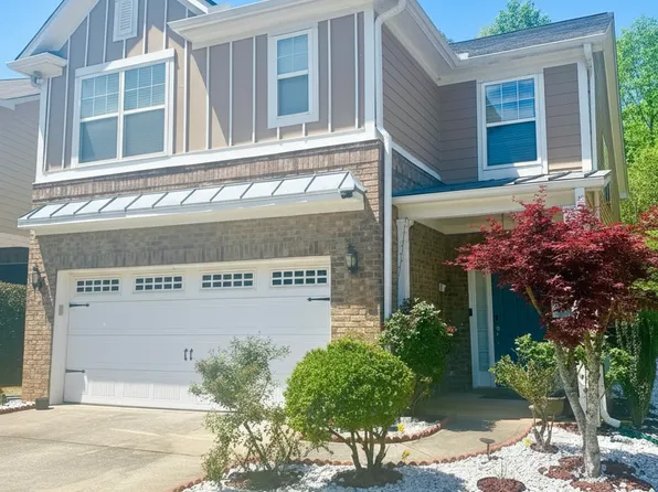 6005 Falls Landing Dr, Cumming, GA 30040