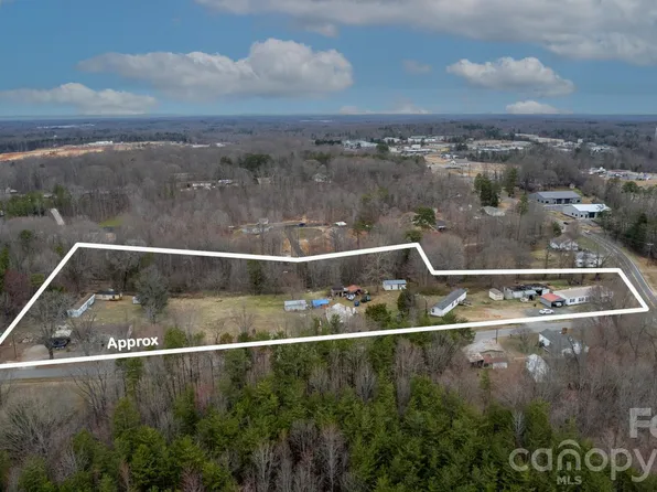 116 Lipe Rd, Troutman, NC 28166