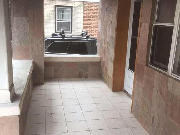 2nd image of 15512 Sanford Ave Floor 1