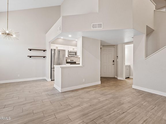 4th image of 4328 N 36TH Street #9