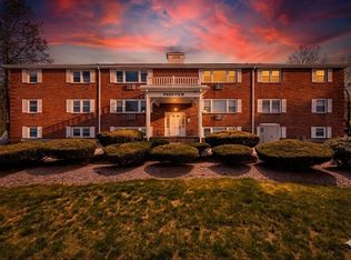 224 School St APT 7, Walpole, MA 02081