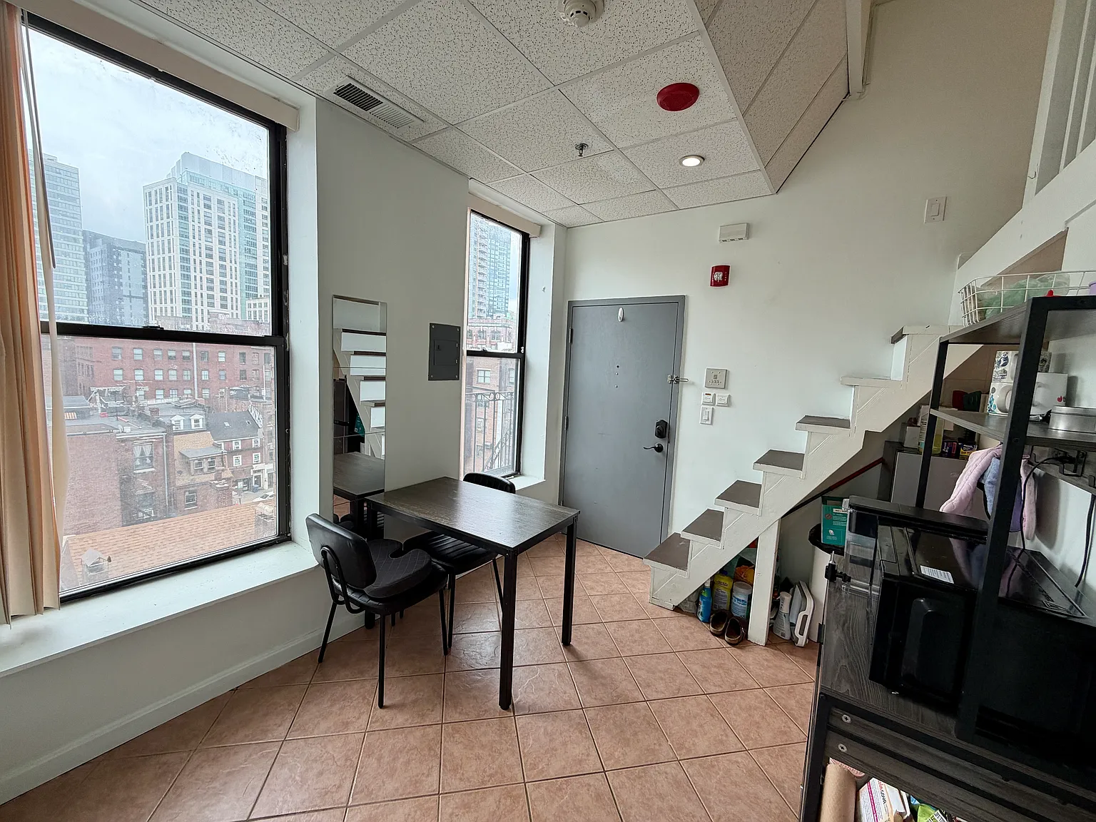 1 bed, 400 sqft, $2,475 — Photo 4