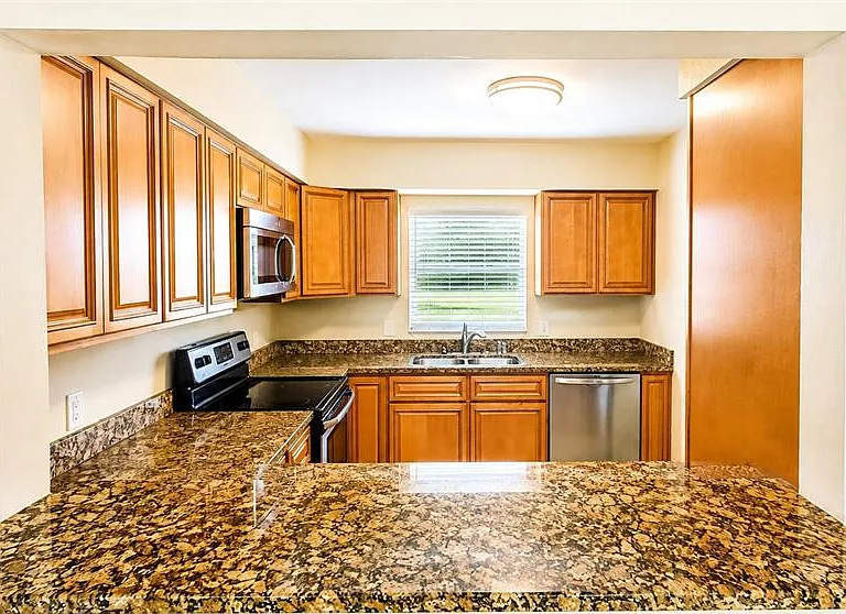 2405 Aspinwall St #2405 — Photo 5