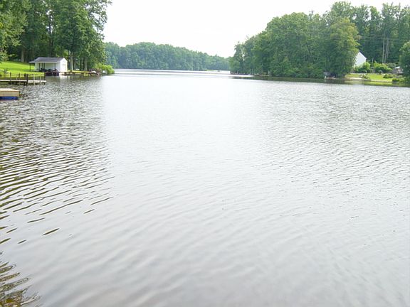 155 acre lake