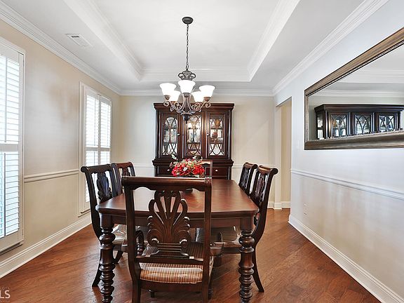 2nd image of 709 Gittings Ave