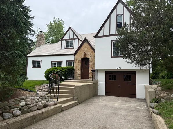 423 Winsor Dr, Antioch, IL 60002