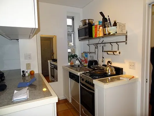 Rented by Miriam Izsak Realty  LLC | media 15