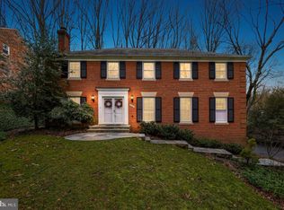 9905 Autumnwood Way, Potomac, MD 20854